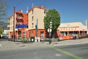 6.Hôtel balladins