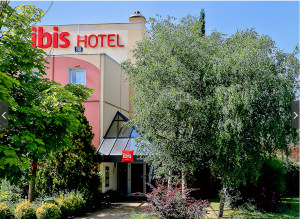 9.Ibis Université